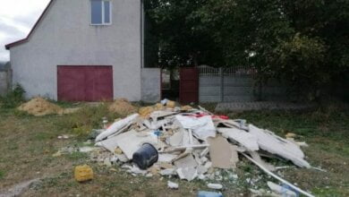 45 приписів та 14 адмінпротоколів виписали мешканцям Корабельного району за спалювання листя та безлад біля будинків | Корабелов.ИНФО image 1