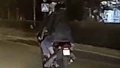 Такси не пропустило мотоцикл: девушка, попавшая в ДТП в Корабельном районе, находится в коме | Корабелов.ИНФО image 4