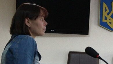 "Мы сели, выпили, ну и меня замкнуло", - жительница Корабельного района украла "мобильник" у своей гостьи (Видео) | Корабелов.ИНФО