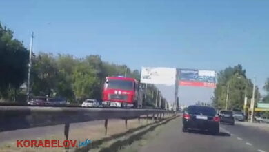 Ехали на пожар, а попали в ДТП: машина спасателей врезалась в "Хюндай" на перегоне | Корабелов.ИНФО image 2