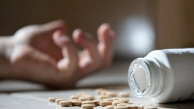 На Николаевщине школьница наглоталась таблеток из-за отказа родителей купить телефон | Корабелов.ИНФО