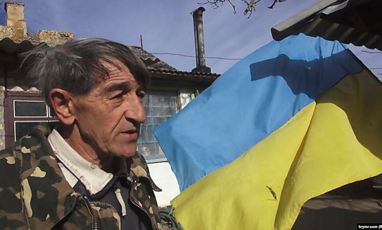 В Крыму проукраинскому активисту и его жене при обыске подкинули взрывчатку | Корабелов.ИНФО