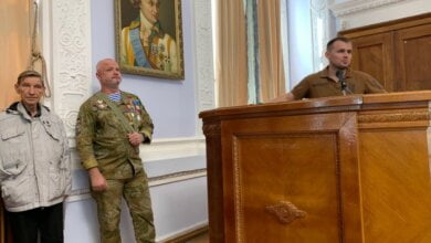 Активисты в Николаеве потребовали от депутатов горсовета выразить позицию по "формуле Штайнмайера" | Корабелов.ИНФО