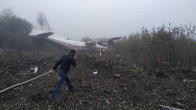 Неподалёку от Львова совершил аварийную посадку самолет Ан-12 - погибли пять человек | Корабелов.ИНФО