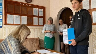 «Нехай удача буде з тобою»: учень 8-го класу став президентом економічного ліцею в Корабельному районі | Корабелов.ИНФО