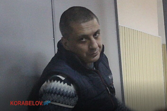 Более двух лет идет суд над мужчиной, грабившим прохожих в Корабельном районе (Видео) | Корабелов.ИНФО