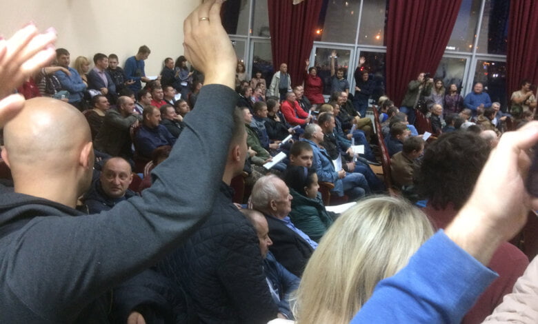 «Воняете смертью, как и весь этот завод!» Горожане Красноярска выступили против «Русала» | Корабелов.ИНФО