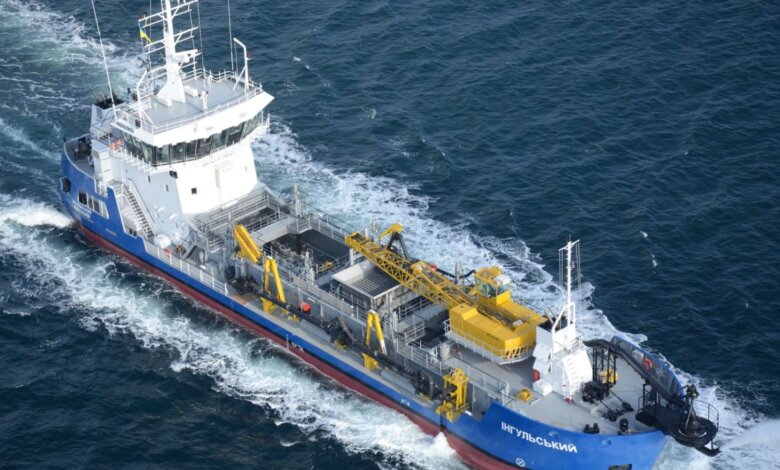 На николаевском заводе «Океан» отремонтировали землесос «Ингульский» | Корабелов.ИНФО