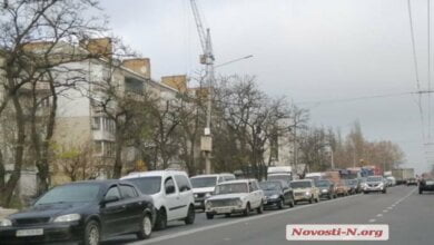 С пробками на проспекте Богоявленском мэрия будет бороться дорожной разметкой | Корабелов.ИНФО