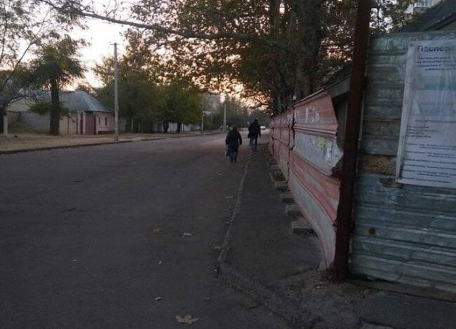 "Замороженная" стройка мешает жителям Корабельного района | Корабелов.ИНФО image 1