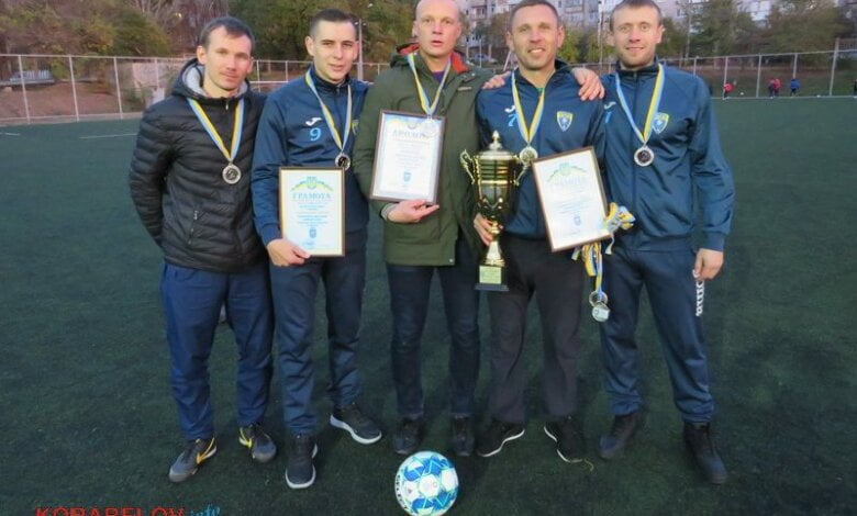 "Все жаждут новых побед": у Миколаєві нагородили кращих футболістів за результатами літнього кубку міста (Відео) | Корабелов.ИНФО image 4