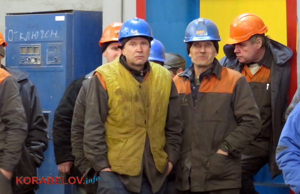 Митинг на заводе "Океан". Закладка барж