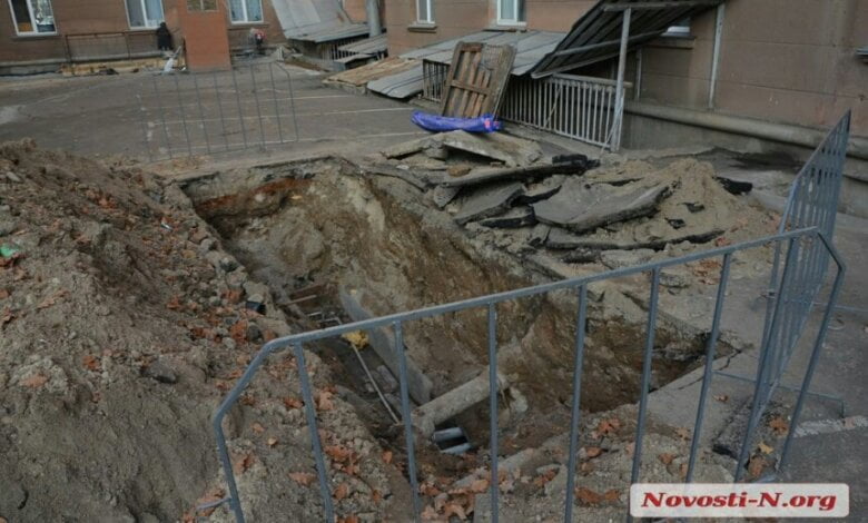 Казус: у мэрии Николаева прорвало трубы, хотя власти заявляли, что город готов к отопительному сезону | Корабелов.ИНФО
