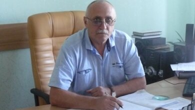 "Ваши дети мешают работе!", - чиновник Корабельной райадминистрации не хотел пускать эвакуированных младших школьников погреться | Корабелов.ИНФО