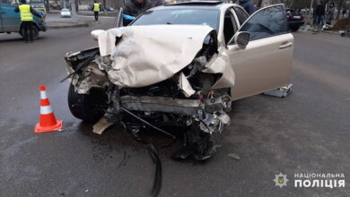 Таксист з пасажиром загинули, ще двоє - у лікарні: нічна ДТП на пр. Богоявленському | Корабелов.ИНФО image 2