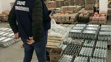 В Корабельном районе изъяли 47 тысяч бутылок алкоголя с признаками подделки (видео) | Корабелов.ИНФО image 1