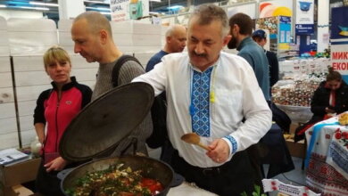 Стравою вітовських рибалок дивували відвідувачів "Вінтажного Миколаєва" | Корабелов.ИНФО image 3