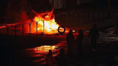 Убийство на Херсонщине: местные жители пикетировали отделение полиции и жгли шины | Корабелов.ИНФО image 4