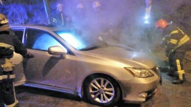 Вечером 28 января на улице в Корабельном районе загорелся Lexus | Корабелов.ИНФО image 1