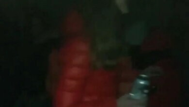 "Бухают тут на трубах"... Подростки в Корабельном районе распивают алкоголь возле школы (видео) | Корабелов.ИНФО