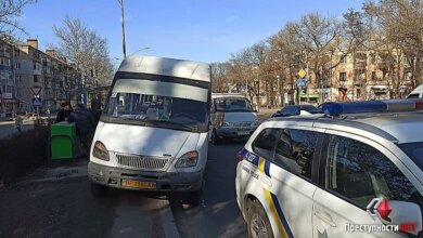 «Газель» врезалась в «маршрутку», ехавшую в Корабельный район. Спровоцировавший ДТП автомобиль с места происшествия скрылся | Корабелов.ИНФО image 3