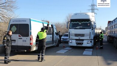 Полиция пообещала активно заняться грузовиками, разбивающими дороги и не дающими николаевцам спокойно жить | Корабелов.ИНФО