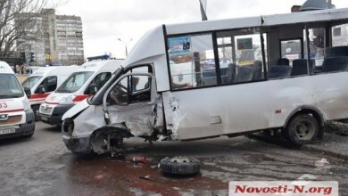 В Николаеве Range Rover протаранил "маршрутку" — много пострадавших, заблокировано движение по пр. Центральный (ВИДЕО) | Корабелов.ИНФО image 5