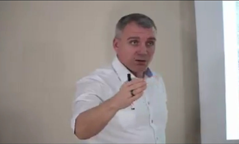 Сенкевич оправдал свое хамство в споре с таксистами предстоящими выборами (Видео) | Корабелов.ИНФО