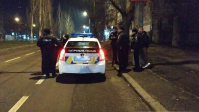 Вечером в Николаеве произошла массовая драка — один из дерущихся ворвался в кафе с ножом | Корабелов.ИНФО