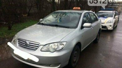 В Николаеве пьяный таксист гнался за «гномиками, которые украли у него глечики» (видео) | Корабелов.ИНФО