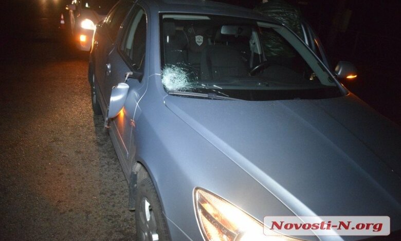 В Широкой Балке автомобиль сбил девушку на переходе | Корабелов.ИНФО