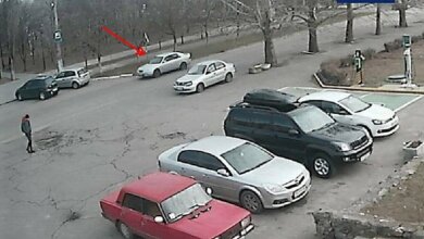 Разыскивается водитель, сбивший ребенка в Корабельном районе и скрывшийся с места ДТП | Корабелов.ИНФО