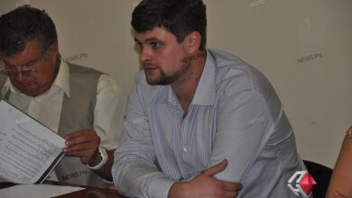 В Николаеве при получении взятки задержали замначальника областной ГАСИ и бывшего руководителя ведомства | Корабелов.ИНФО