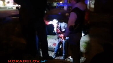 В яме у ж/д переезда в Корабельном районе нашли окровавленного мужчину (ВИДЕО) | Корабелов.ИНФО