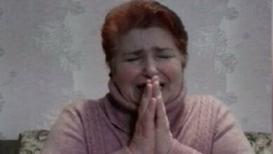 Просила прощения и не срывать злость на ее детях и внуках женщина, заразившая односельчан коронавирусом (видео) | Корабелов.ИНФО