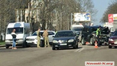 На проспекте Богоявленском столкнулись 4 автомобиля: есть пострадавшие (Видео) | Корабелов.ИНФО