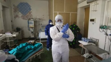 "Хоть что-то радостное": в Николаеве тяжелобольную женщину перевели из реанимации в бокс (видео) | Корабелов.ИНФО