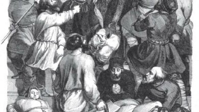 "Они схватили меня, избили", - доктор Самойлович о бунтующих верующих во время эпидемии чумы (ВИДЕО) | Корабелов.ИНФО image 1