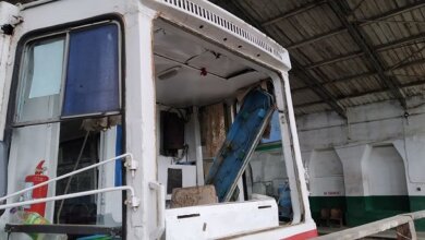 Николаевец забросал камнями маршрутку и два трамвая, разбив в одном из них лобовое стекло | Корабелов.ИНФО