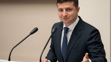 Зеленский решил выпускать за границу только тех, у кого есть контракт на 3 месяца | Корабелов.ИНФО