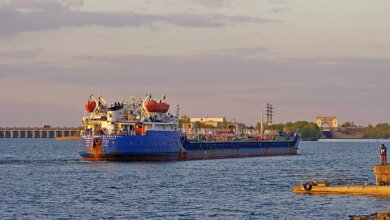 Карантинный первомай: в Николаевский порт продолжают заходить суда под флагом РФ | Корабелов.ИНФО