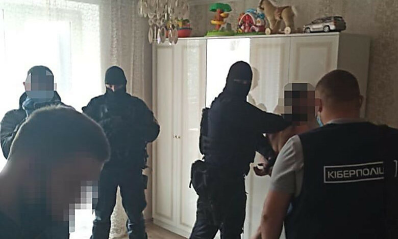 Полиция Корабельного райотдела задержала семейную пару интернет-мошенников | Корабелов.ИНФО image 3