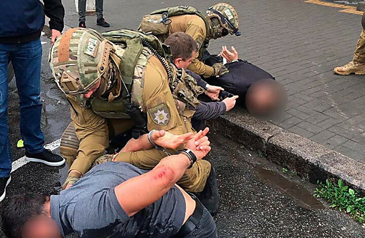 В Николаеве молодые парни вымогали у бизнесмена ₴50 тысяч выдуманного долга | Корабелов.ИНФО image 1