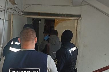 Полиция Корабельного райотдела задержала семейную пару интернет-мошенников | Корабелов.ИНФО image 2