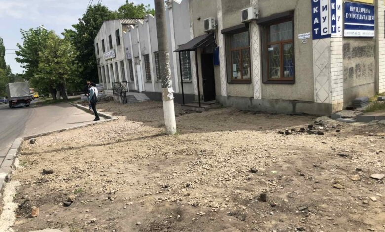 Опять без конкурса: в Корабельном районе ремонтируют остановку | Корабелов.ИНФО