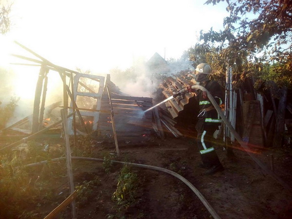 пожар на даче в Корабельном районе