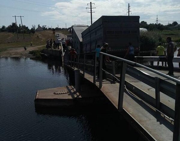 В Витовском районе под фурой снова обвалился мост | Корабелов.ИНФО image 2
