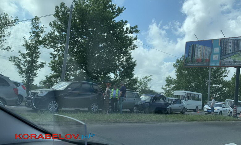 На Широкобальском перегоне столкнулись сразу 5 авто: пострадала женщина (видео) | Корабелов.ИНФО image 2