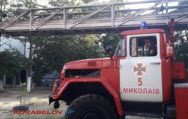 Умер только попугай: из-за невыключенного утюга горела квартира в Корабельном (Видео) | Корабелов.ИНФО image 10