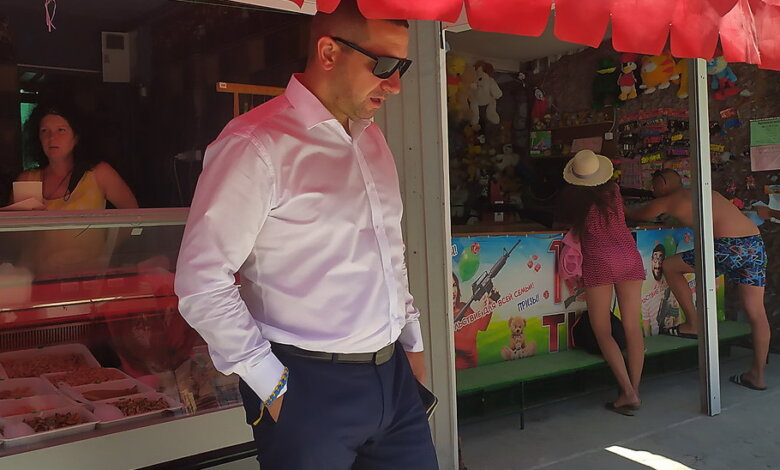 Почему все не в масках? Стадник возмущен нарушением карантинных мер в Коблево | Корабелов.ИНФО image 2